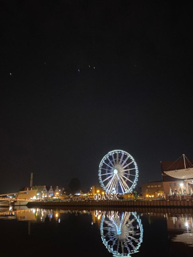 Alpaka Apartments Gdansk -W Cenie Parking, Wifi, Sauna I Silownia - Przepiekny Widok Na Starowke I Motlawe Buitenkant foto